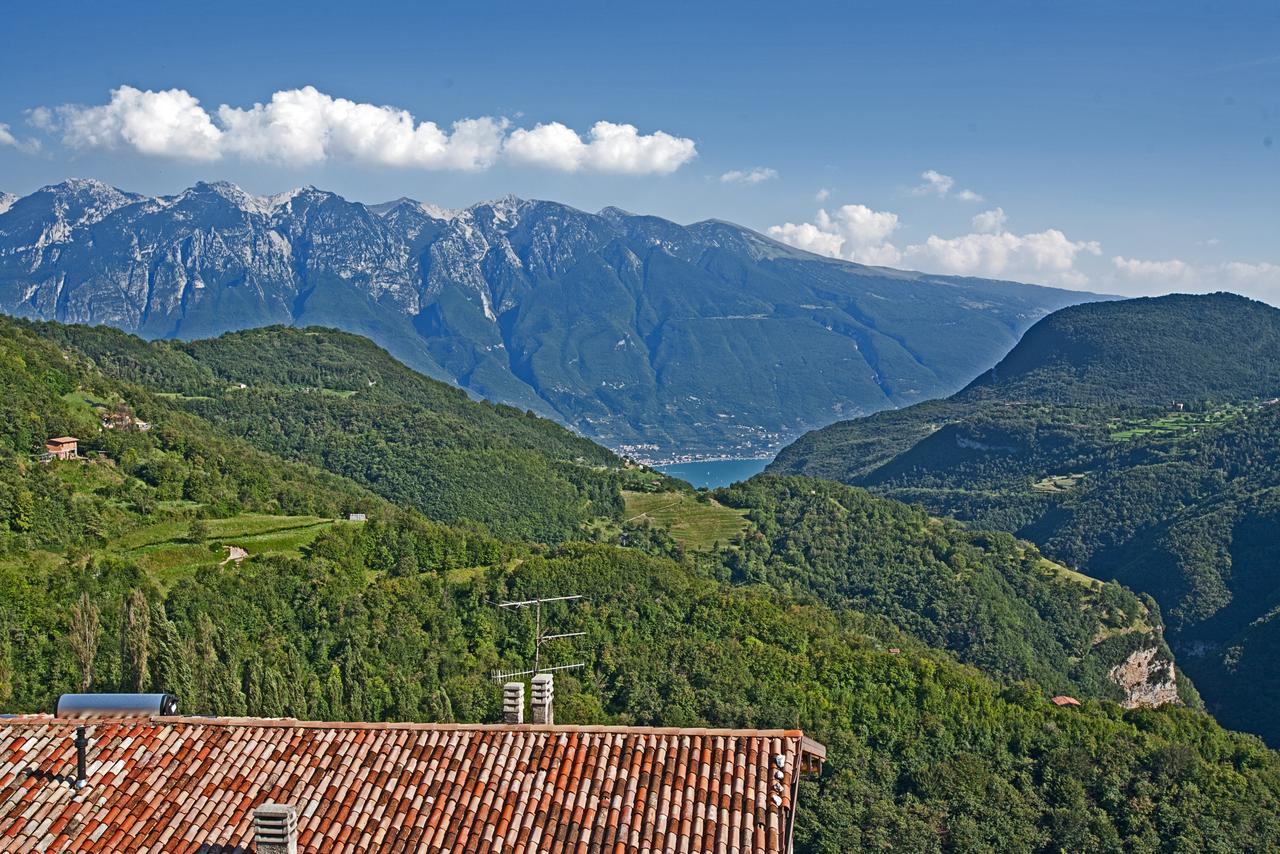 Casa Belvedere Tremosine Exterior foto